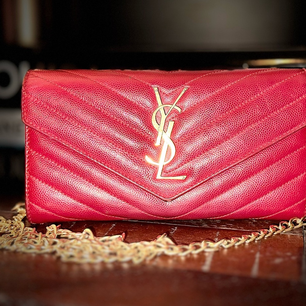 Yves Saint Laurent Grain De Poudre Cassandre Matelasse Chevron Long Wallet Red
